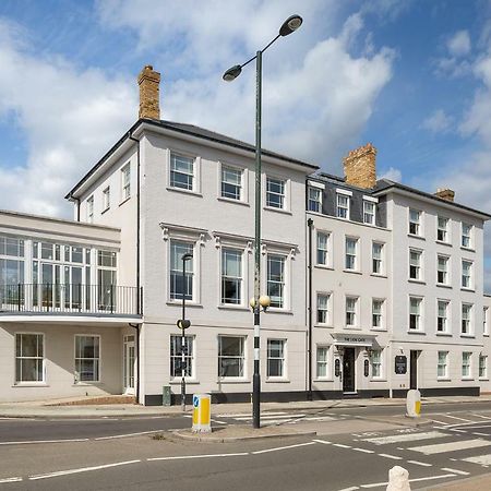 The Lion Gate Apartments East Molesey Bagian luar foto